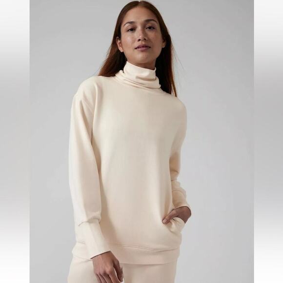 Athleta Balance Cinch Turtleneck Sweatshirt Chantilly Cream Size S - Picture 1 of 16